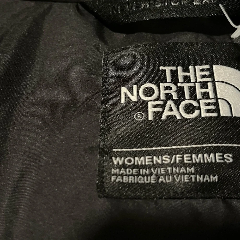 The North Face Hollidown Urban Explorer winter puffer vest women metallic copper - Picture 11 of 13